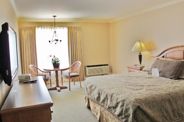 Columbus Inn image 8